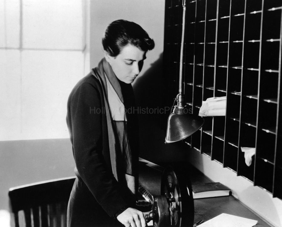 Dorothy Arzner 1924 WM.jpg